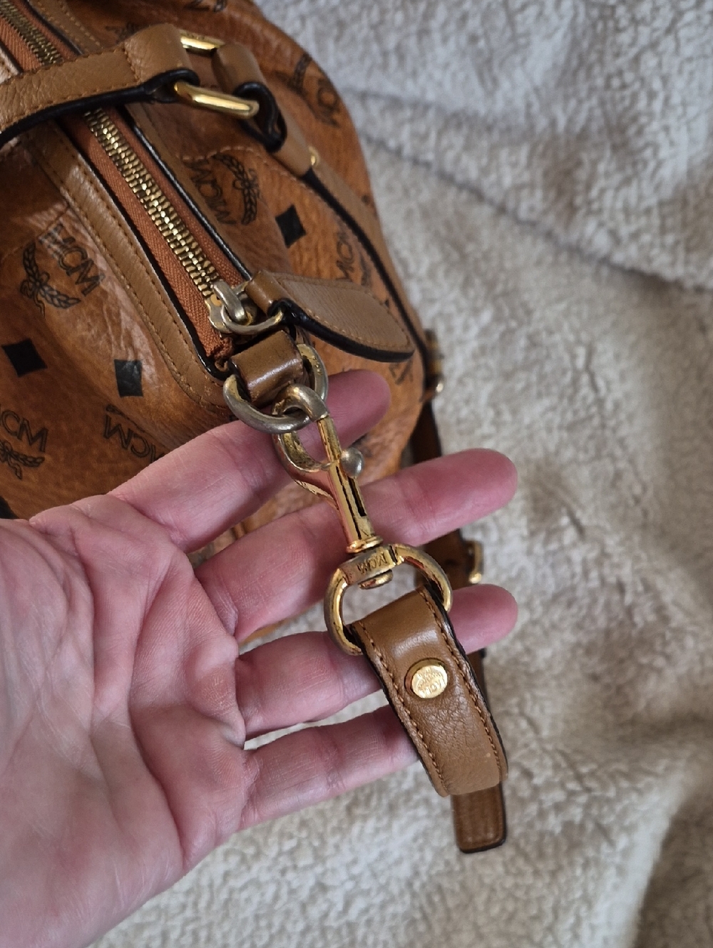 Authentic MCM Two Way Shopper - Picture 8 of 16